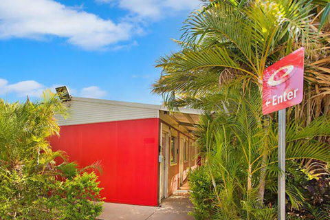 Karratha Motel - Queensland Tourism 5