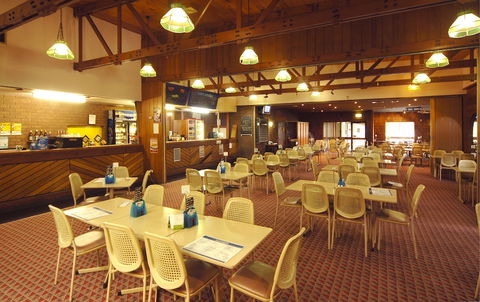 Seabrook Hotel - Queensland Tourism 0
