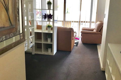 Cityview Studio Accommodation - QLD Tourism 6