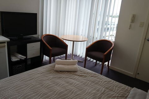 Cityview Studio Accommodation - QLD Tourism 7