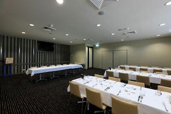 Park Avenue Hotel Motel - Queensland Tourism 5