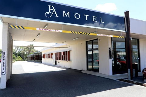Park Avenue Hotel Motel - Queensland Tourism 0