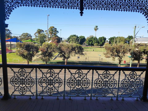 Bourke Apartments - QLD Tourism 5