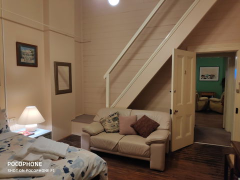 Bourke Apartments - QLD Tourism 6