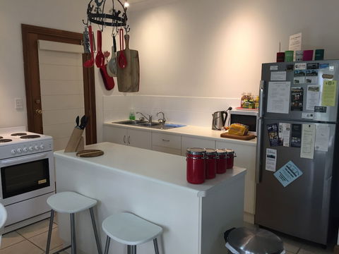 Clarevale Cottage B&B - QLD Tourism 6