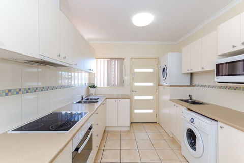 Como Apartments Gladstone - Queensland Tourism 6