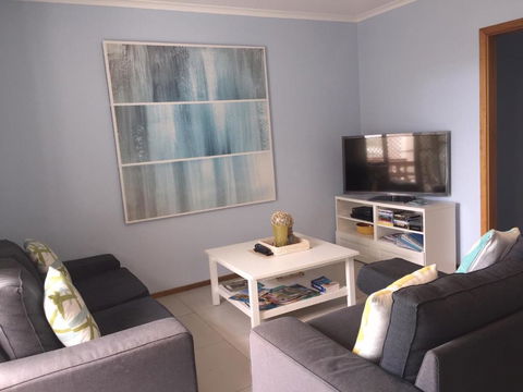Salty Air Apartments Kingscote Kangaroo Island - Queensland Tourism 3