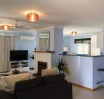 Salty Air Apartments Kingscote Kangaroo Island - Queensland Tourism
