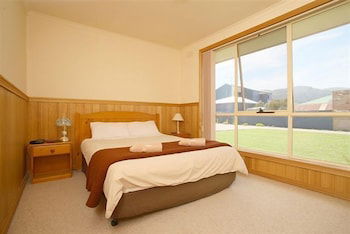 Apollo Bay Backpackers Lodge - QLD Tourism 2