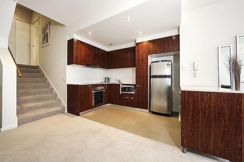 Accommodate Canberra - Metropolitan - Queensland Tourism 2