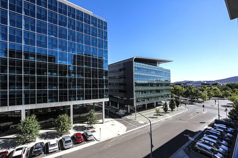 Accommodate Canberra - Metropolitan - Queensland Tourism 5