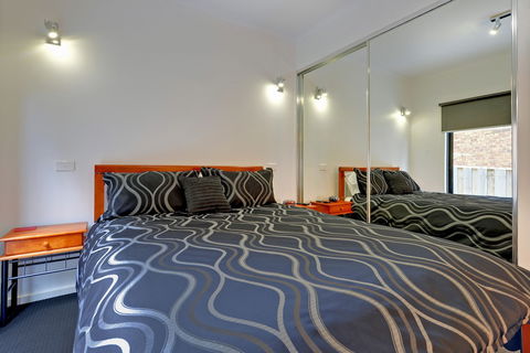 Burnie By The Bay Apartments - Queensland Tourism 5