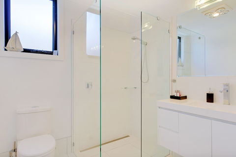 Burnie By The Bay Apartments - Queensland Tourism 4