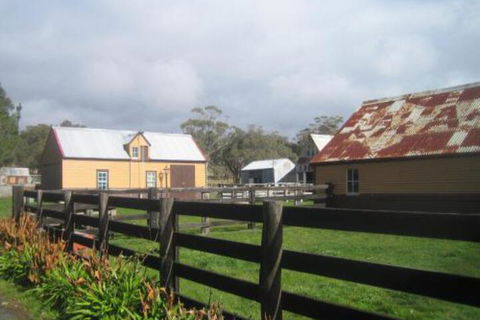Bunjil Farm - Queensland Tourism 6