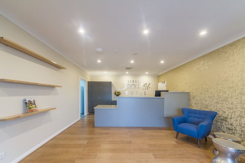 Cowra Services Club Motel - QLD Tourism 0