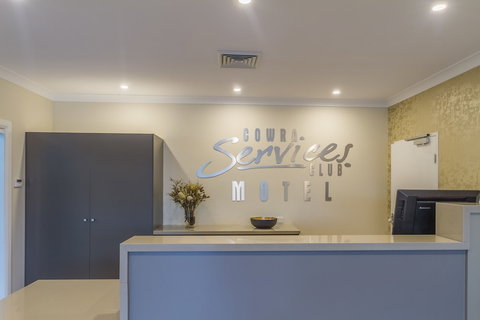 Cowra Services Club Motel - QLD Tourism 1