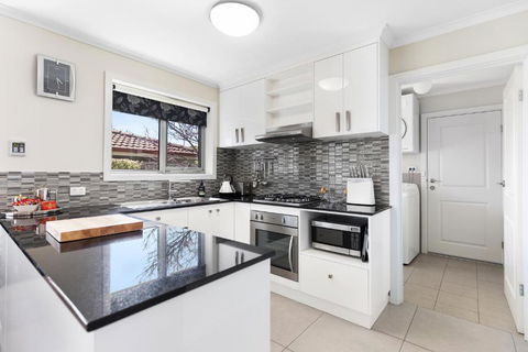 City One Apartment - Queensland Tourism 6