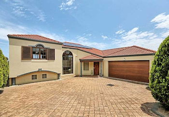 Rancho Relaxo 3 Bedroom House - QLD Tourism 3