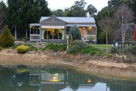 Still Waters - Queensland Tourism 5