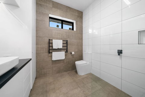 Benson House & Benson Lodge - QLD Tourism 2