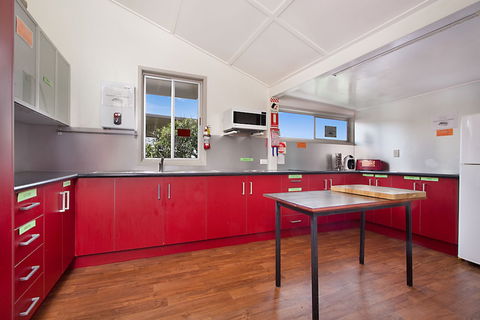 Gladstone Backpackers - Queensland Tourism 4