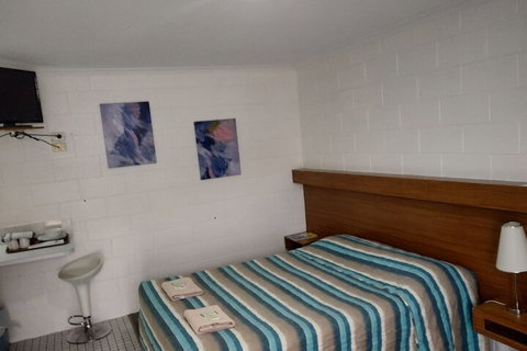 Albury Central Motel - QLD Tourism 4