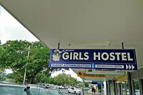Cairns Girls Hostel - QLD Tourism 1