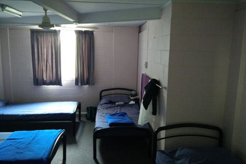 Cairns Girls Hostel - QLD Tourism 5