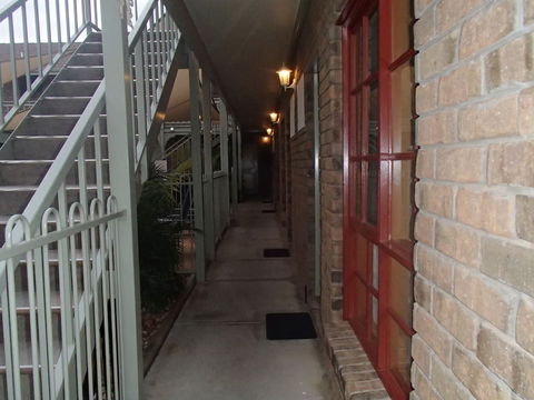 City Colonial Motor Inn - QLD Tourism 3