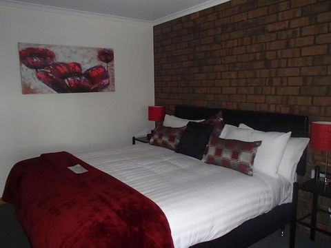 City Colonial Motor Inn - QLD Tourism 6
