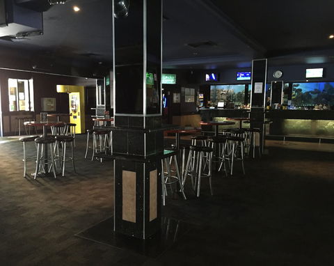 Harp Hotel - QLD Tourism 5