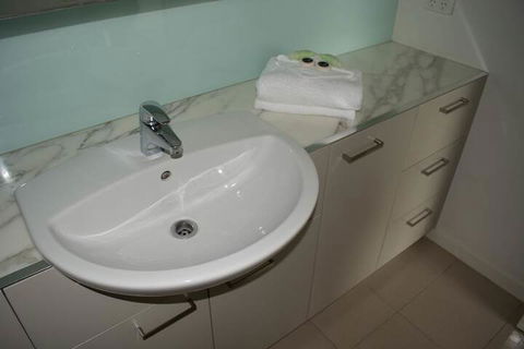 Harbour Escape Apartments - Queensland Tourism 7