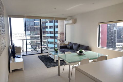 Harbour Escape Apartments - Queensland Tourism 6