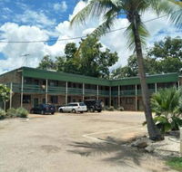 Palm Court Backpackers - Queensland Tourism
