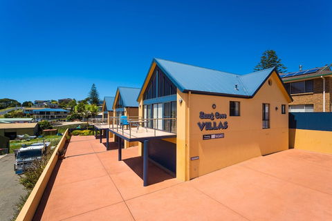 Snug Cove Villas - QLD Tourism 0