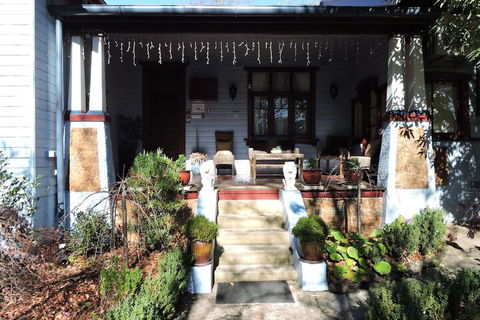 Kubba Roonga Guesthouse - Luxury Spa Retreat - Queensland Tourism 3