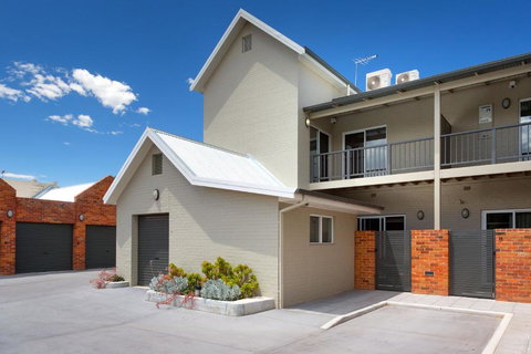 Waterstreet Apartment - QLD Tourism 2