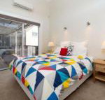 Waterstreet Apartment - QLD Tourism