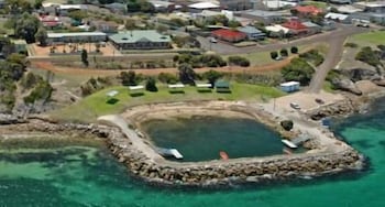 Kangaroo Island Seaview Motel - Queensland Tourism 2