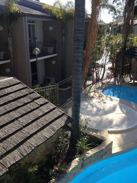 Mandurah Motel And Apartments - Queensland Tourism 1