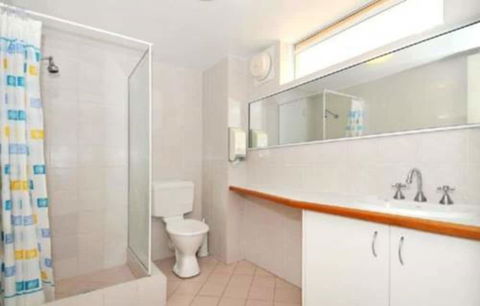Mandurah Motel And Apartments - Queensland Tourism 5