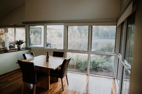 Silkwood Chalets - QLD Tourism 4
