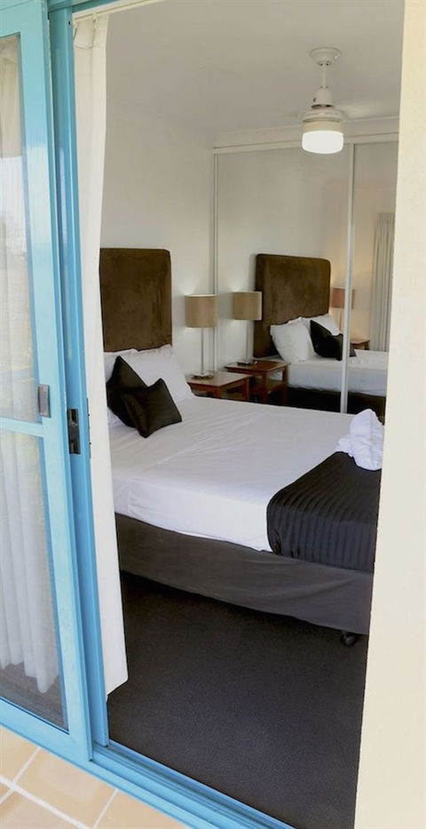 Karana Palms Resort - QLD Tourism 3
