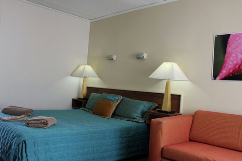 Australian Motor Homes Tourist Park - QLD Tourism 3