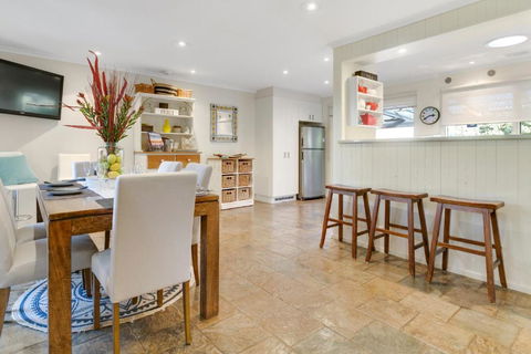 Bayview Gardens Apartments - QLD Tourism 0