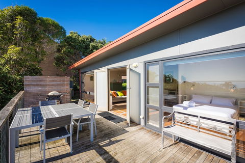The Love Shack - Queensland Tourism 2