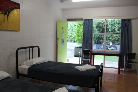 The Jack Backpackers - QLD Tourism 4