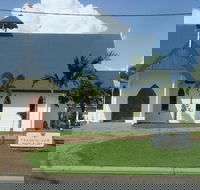 Kurrmine Beach Motel - Queensland Tourism