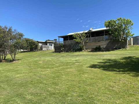 Clifton Beach Lodge - Queensland Tourism 2
