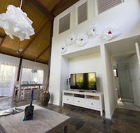 Garasu Lodge - QLD Tourism